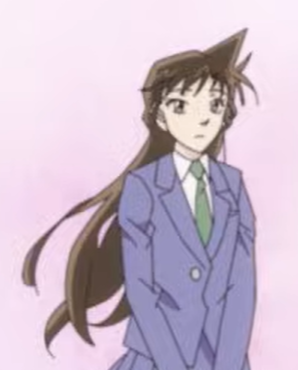 蘭ちゃんのヘアスタイル、きっとアニスタさんはとんがってる部分が髪の毛だって知らないんだろうな。ツノだって信じてるんだと思う。新EDではとんがってる部分だけ風にいっさいなびかないし前髪や後頭部の髪の毛の部分とのつながりが無いからツノ感をとっても上手に演出出来てるよね。