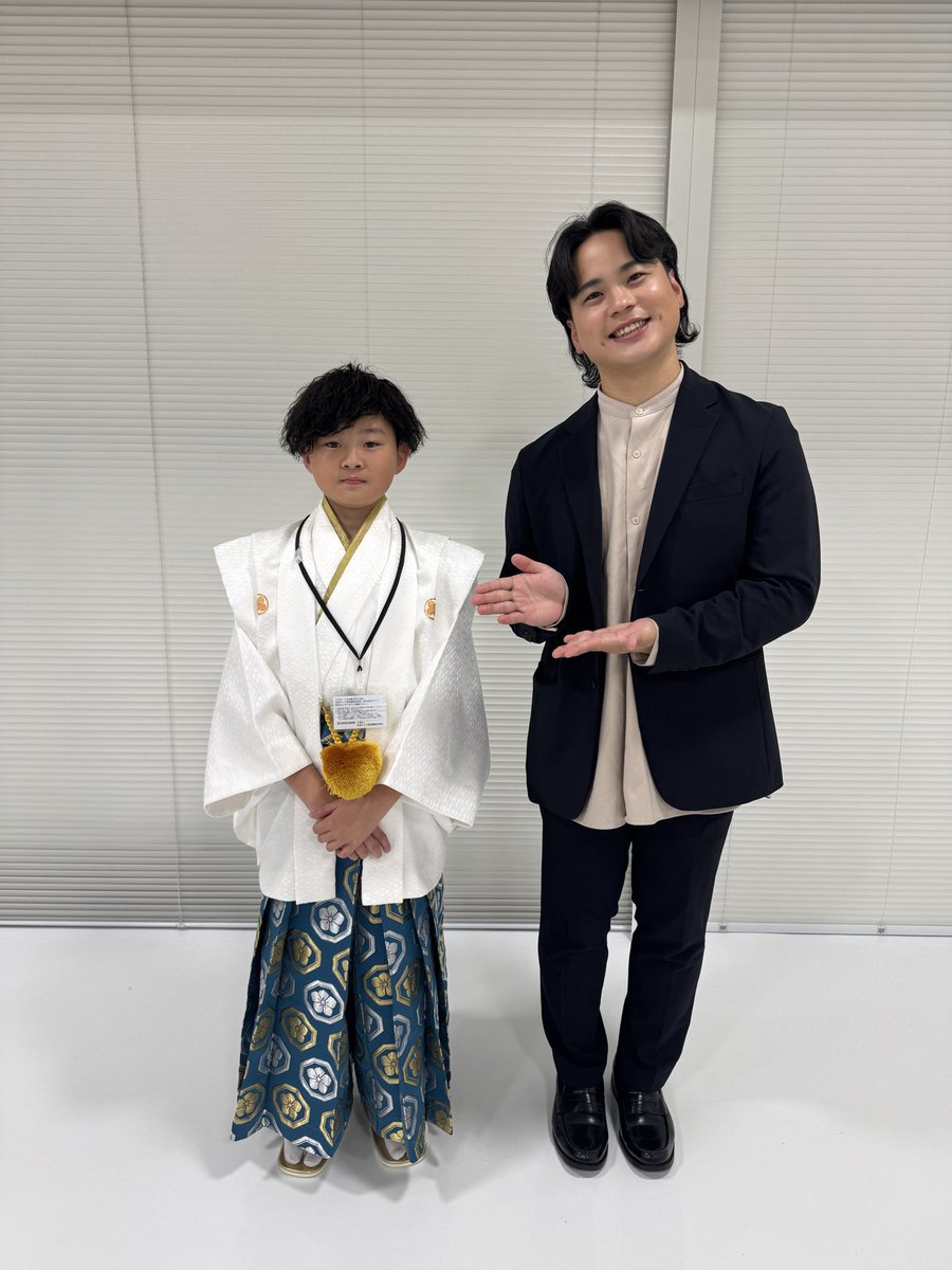 kisingta's tweet photo. 連絡が止まらず、スマホが壊れそうです🤣笑

私も今テレビの前で大号泣��ております…

落ち着きましたら、感想などまとめます！

皆様のコメントも宝物にして、ゆっくり拝見します。

ありがとう歌唱王。
そしてりくくん歌唱王おめでとう🎊
素敵すぎました😭

応援ありがとうございました！
#歌唱王 https://t.co/vgaQRwEQic
