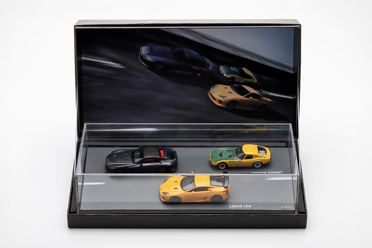 東京オートサロン TOYOTA GAZOO Racingブース 『MORIZOアクリル