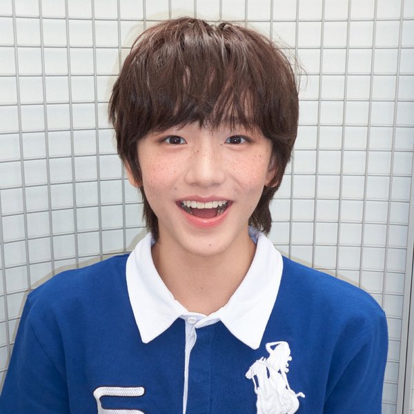 semintaku's tweet photo. @gngnrong 완존히………. https://t.co/KI9EVAZMt5