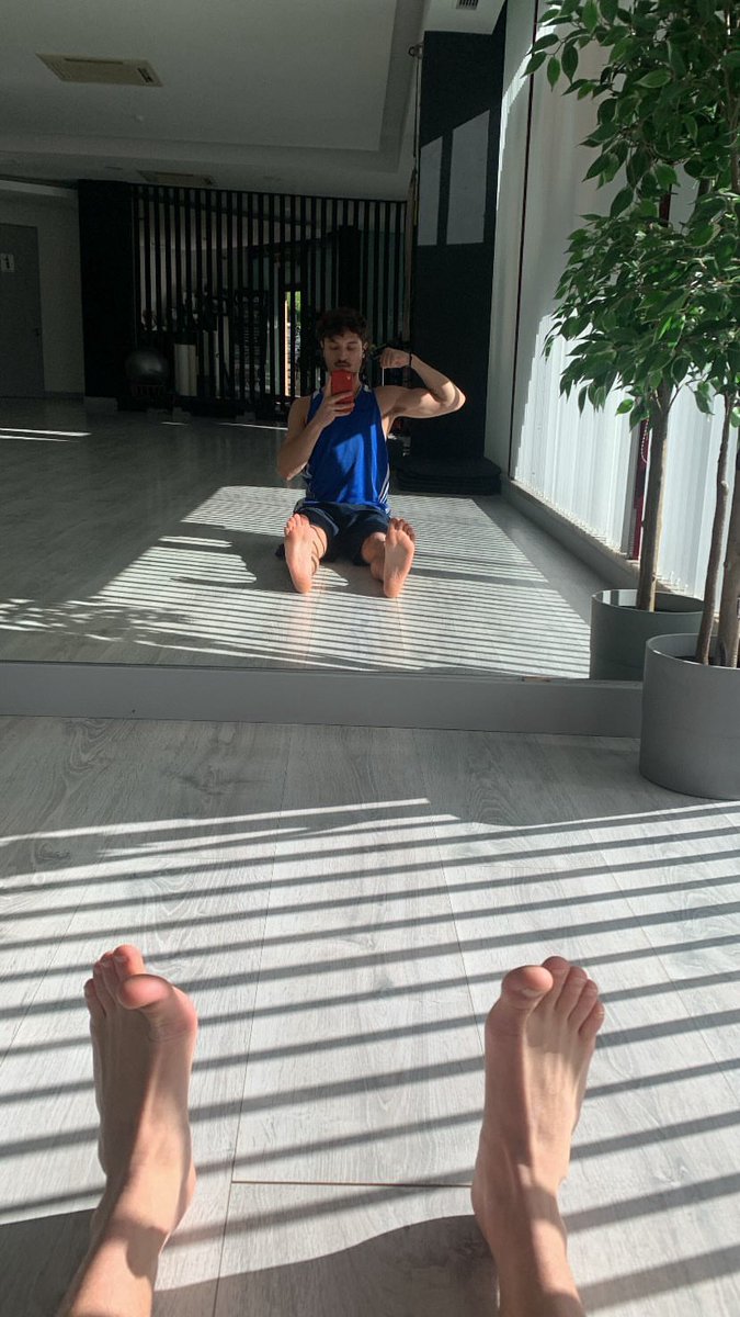 good morning, can you guess what’s my number? 🦶