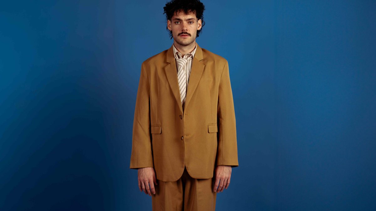 Official Charts tweet media