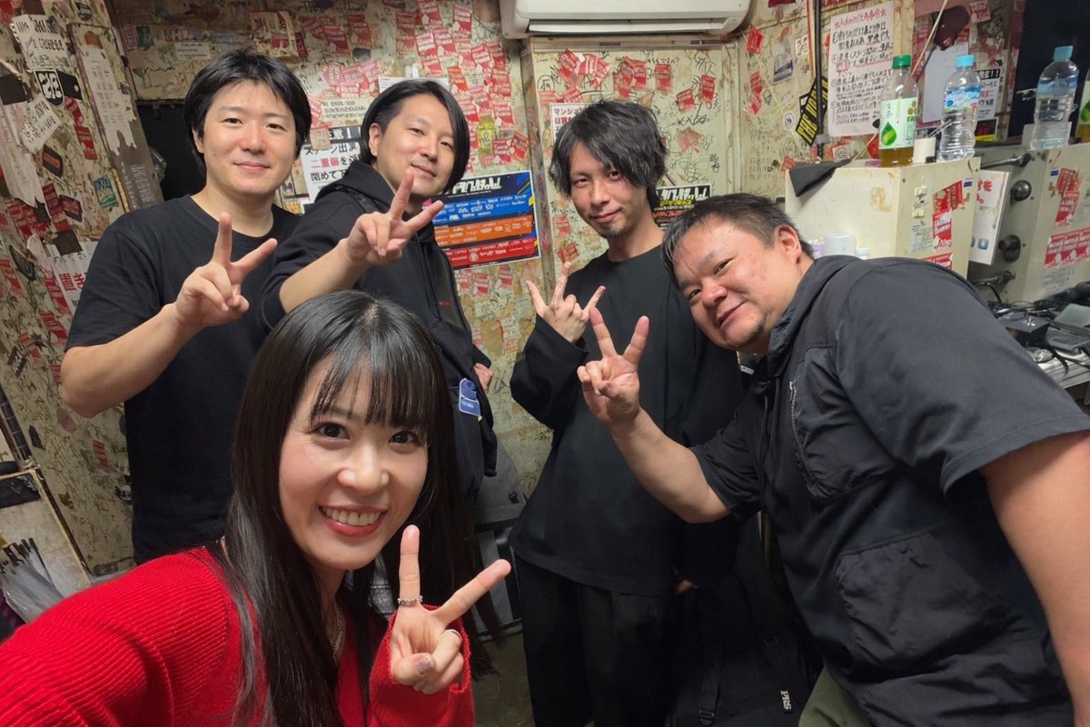 ColtMuteShot's tweet photo. Colt:muteshot、池袋Admでの初ライブ終了しました！
皆様楽しんでいただけましたでしょうか？
また次のライブでお会いしましょう🔥

-Set List-
1.Alive In The End
2.Scar
3.Cold Choker
4.BIRTH
5.Bloodstained Scaffold https://t.co/Mpmdm66QT2
