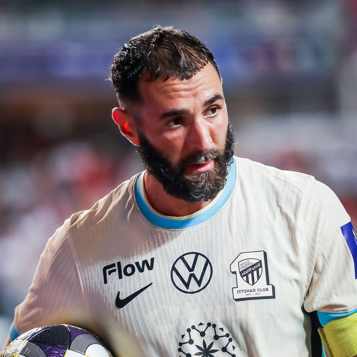 FabrizioRomano's tweet image. 🚨🟡⚫️ Al Ittihad director Ramon Planes on Karim Benzema deal due to expire in June 2026.

“He wants to stay, he's keen to continue in Saudi Arabia and with Al-Ittihad. He's seen that there's a serious project there with good players”, told ABC.