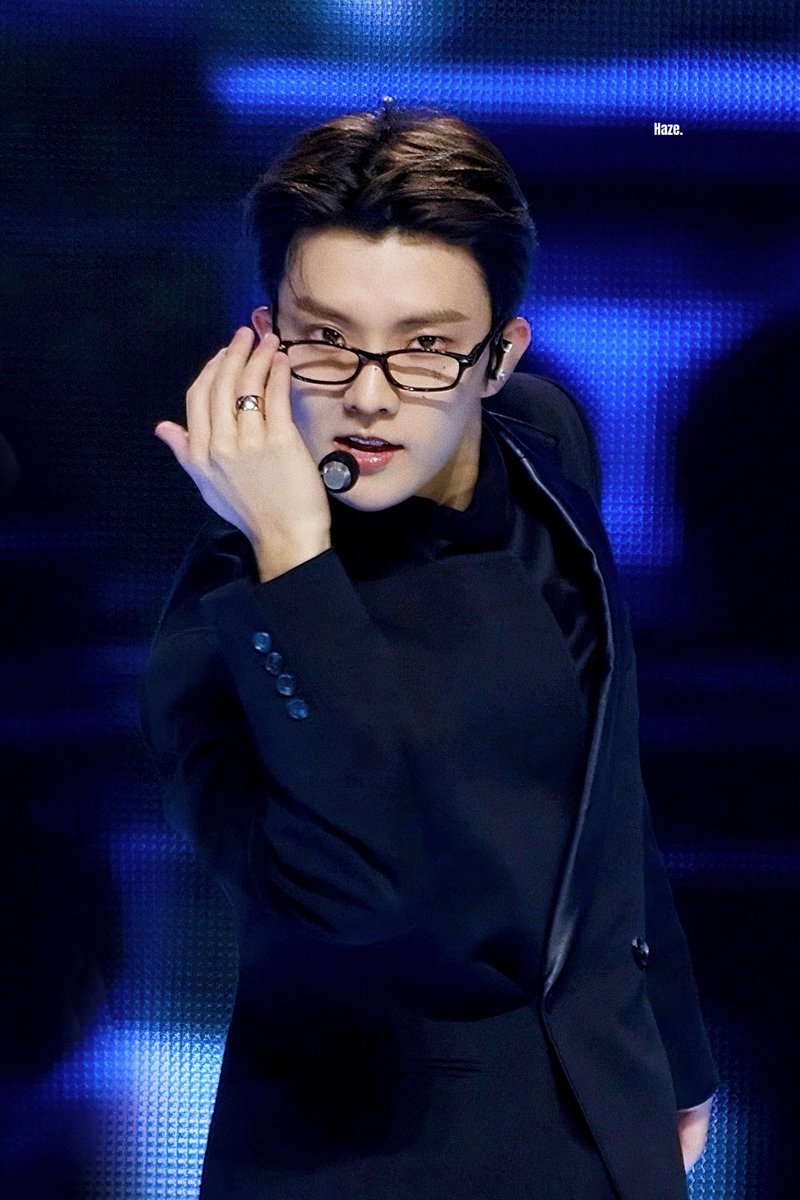 Haze__Q's tweet image. 251219 가요대축제

#THEBOYZ #더보이즈 
#Q #큐 #지창민 #창민