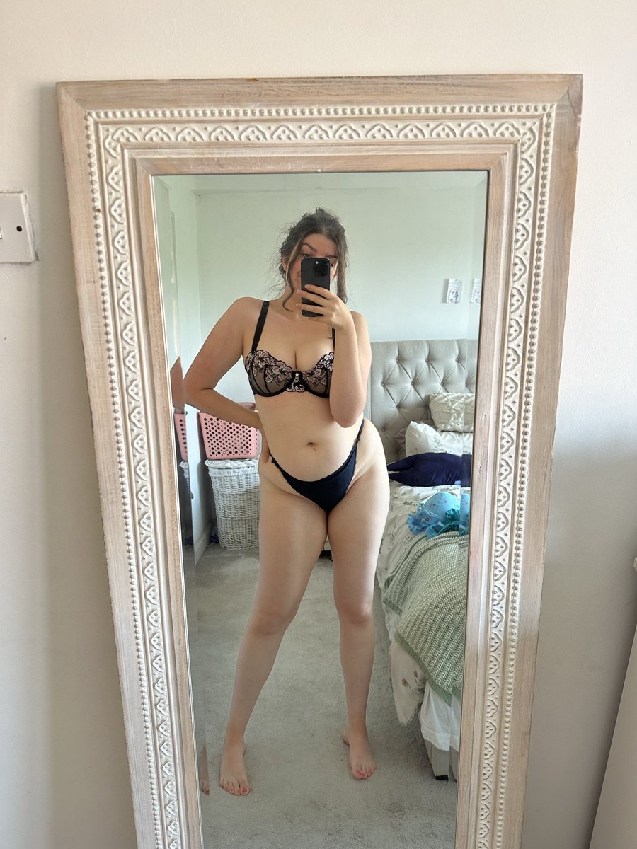 Can a regular mom get a few likes on here?