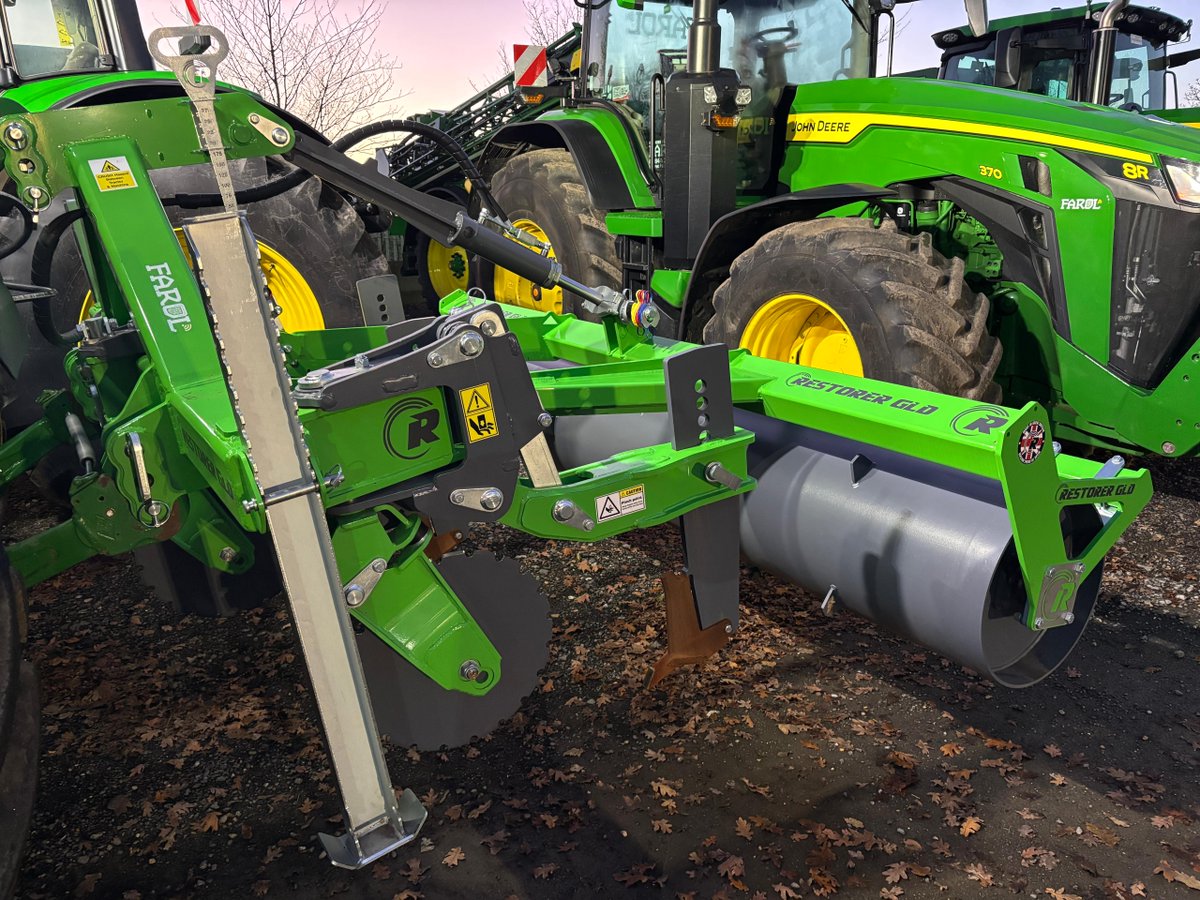 FarolLtd's tweet photo. This Ryetec Restorer GLD low-disturbance subsoiler recently left our Shefford branch. The perfect tool for tackling compaction while keeping the grassland surface intact. Great to see more Ryetec machinery out in the field.
#Ryetec #GrasslandFarming #BritishFarming https://t.co/8r8z4hGuQ6