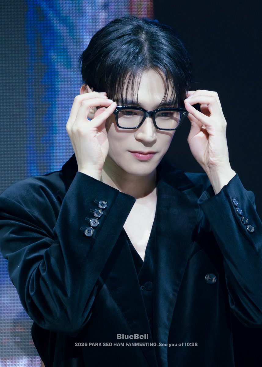 2026 PARK SEO HAM 
FANMEETING_See you at 10:28

260103 👓✨

#박서함 #서함 #parkseoham