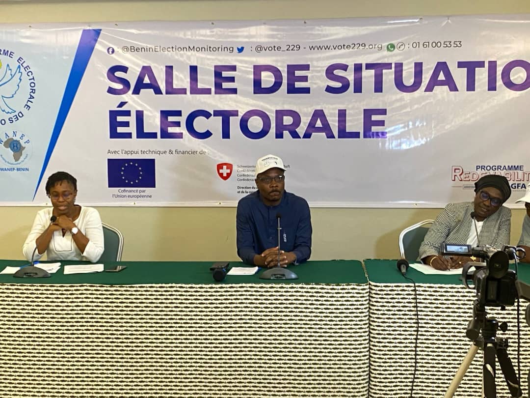 Vote_229's tweet photo. C'est parti pour 3 jours de veille citoyenne et de contribution à des élections générales inclusives, transparentes et apaisées en 2026 au #Benin

#vote229 #wasexo #Election2026 #ESR #PEOSC https://t.co/zXVHe9Y6ns
