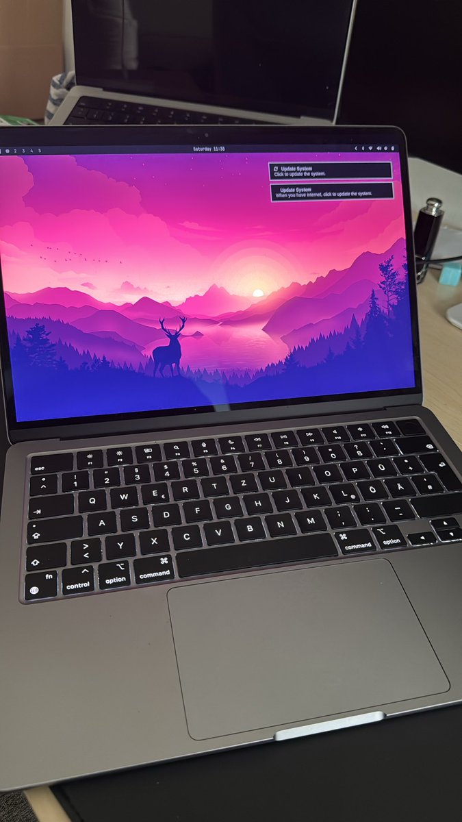 might be I‘m the last to the party, but here I am 🤗

<a href="/OmarchyLinux/">Omarchy Linux</a> <a href="/dhh/">DHH</a>