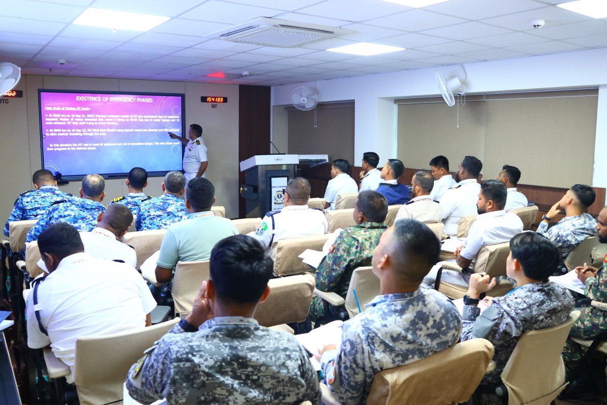 Def_PRO_Chennai's tweet image. Bolstering Maritime Synergy🇮🇳

Maritime Rescue Coordination Centre, Chennai concluded intensive #SAR Ops course under @ITEC_MEA program.
24 specialists of 6 friendly nations engaged in hi-fidelity simulations &amp;amp; case studies synchronizing regional responses with #IAMSAR protocols.