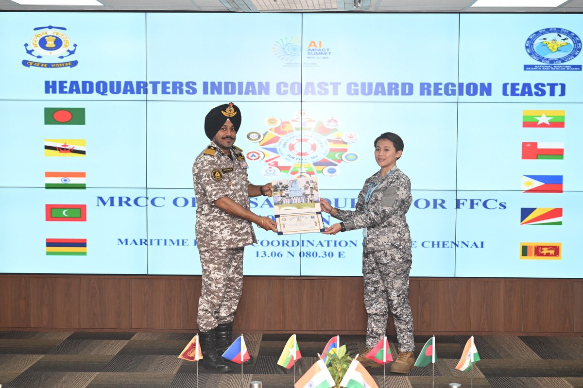 Def_PRO_Chennai's tweet image. Bolstering Maritime Synergy🇮🇳

Maritime Rescue Coordination Centre, Chennai concluded intensive #SAR Ops course under @ITEC_MEA program.
24 specialists of 6 friendly nations engaged in hi-fidelity simulations &amp;amp; case studies synchronizing regional responses with #IAMSAR protocols.