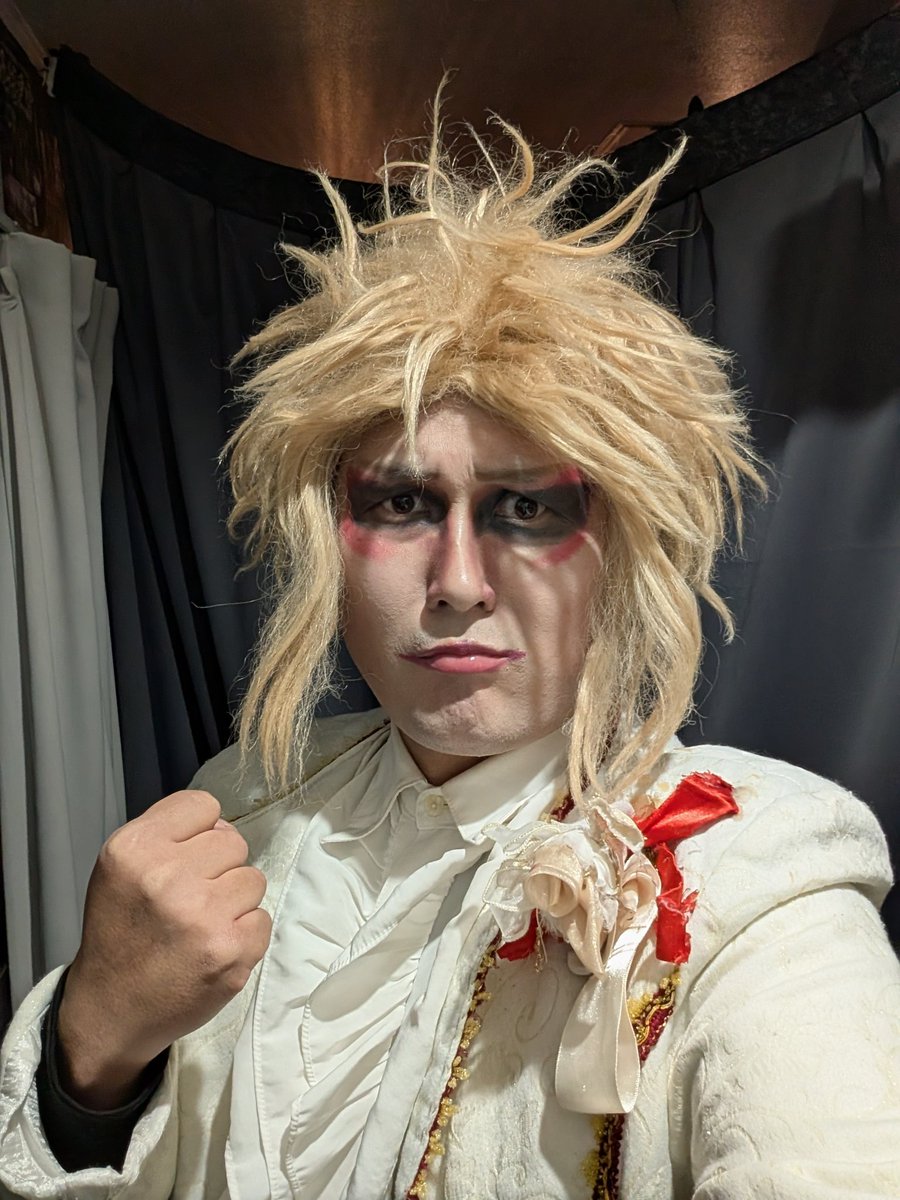 ゾンPワンマン真のワンマンライヴにお越しくださり、また配信も見て下さってありがとうございました。
毎日物凄く不安でしたがフタを開けてみれば皆さんのおかげで最高の時間を過ごせたイベントになりました。
この場ではありますが、
改めて感謝申し上げます。

こんな感じの足元でしたよ。