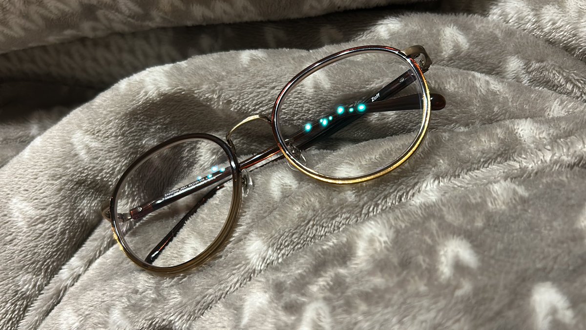 気分良すぎて新しいメガネ買っちゃった😇😇😇
当日に貰えると思わなかったから嬉しい