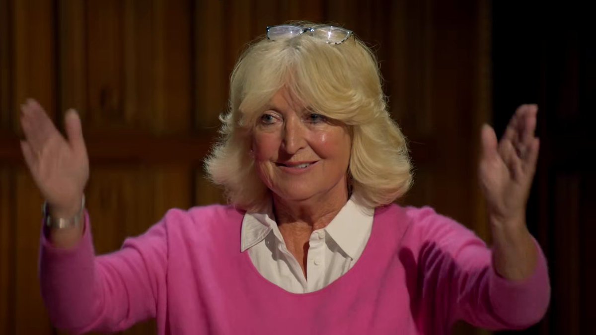 ericfloyd_'s tweet image. DIVA DOWN 
#TheTraitorsUK