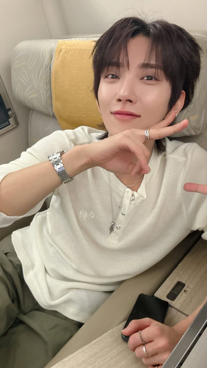 wonubliss's tweet image. joshu_acoustic ✈️🤍 #조슈아