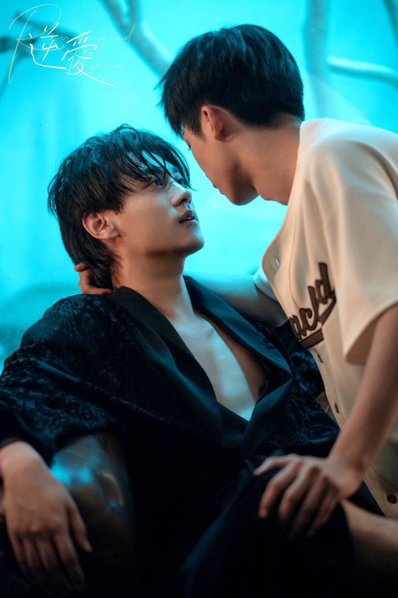 tienxuning's tweet image. ㅤ
年度最有前途的演员！

—  𝗧𝗲𝗻𝗰𝗲𝗻𝘁's report, the leading research that measures transformations in Chinese entertainment, lists me and @zzengziyu as the most promising actors of the year! 𝑹𝒆𝒗𝒆𝒏𝒈𝒆𝒅 𝑳𝒐𝒗𝒆 was also directly cited as our most prominent work🤍
ㅤ