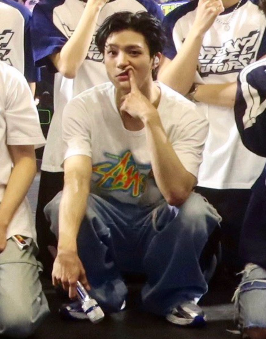 아따 :3 tweet media