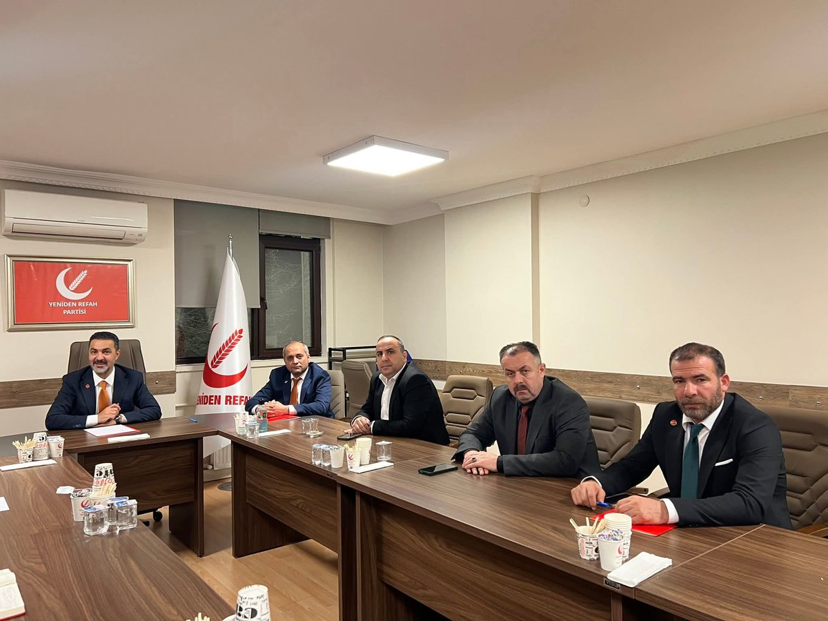StkRefah38315's tweet photo. Genel Başkan Yardımcımız Sayın Bilal Yıldırım riyasetinde, Genel Merkez STK ile İlişkiler Başkanlığı icra toplantımızı gerçekleştik.
Alınan kararların hayırlara vesile olmasını diliyoruz. https://t.co/n5qK55vTCf