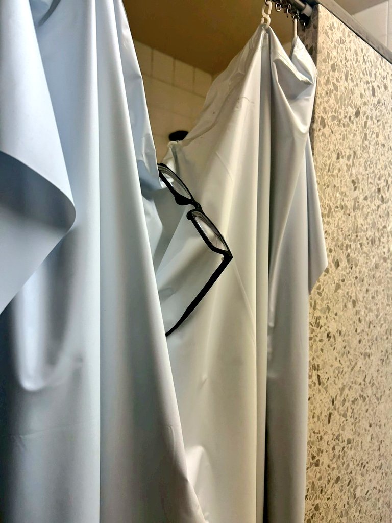 JUDO_346's tweet photo. あけましておめでとうございます！

本日、初稽古でした！
黒帯3名、白帯2名の計5名でした。

今回は白帯メンバーの希望で、
寝技の研究をじっくり行いました。

というわけで、
皆さま、今年もどうぞよろしくお願いします！

■次回稽古■
・1月17日 https://t.co/VXPAVgv0yW