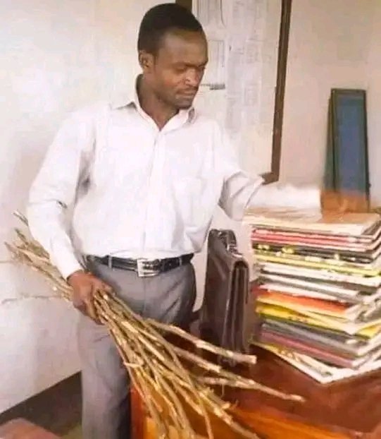 This is a typical Monday morning Maths Class. I was 100% sure that my note was never there while I wear triples knickers for protection😂😂😂😂