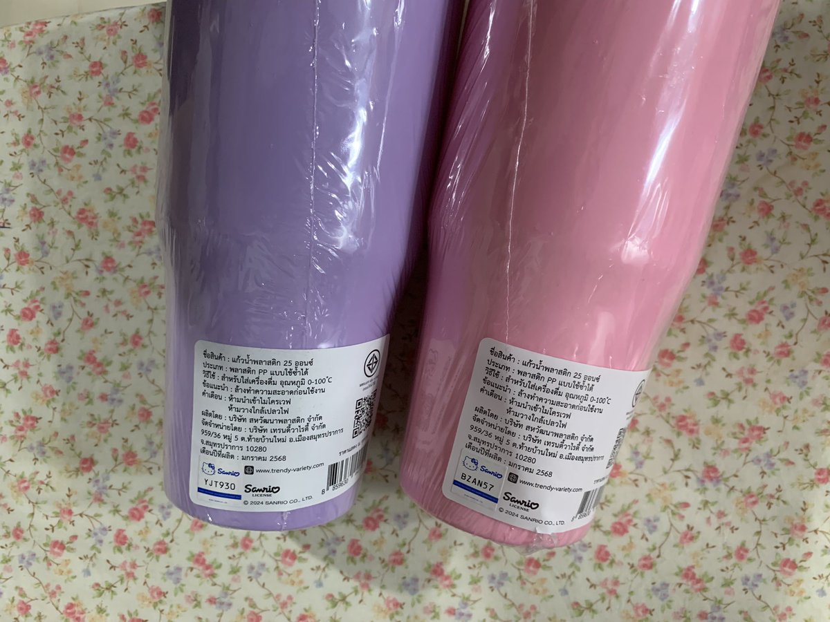 renebeepbeep's tweet photo. ส่งต่อแก้วน้ำมีฝาปิด 💜🩷
เหลืออย่างอัน คิตตี้  / ลิตเติ้ล
อันละ 50.- 

#ส่งต่อเสื้อผ้า #ส่งต่อเสื้อผ้ามือสอง #เสื้อผ้ามือสอง #โล๊ะตู้เสื้อผ้า #กางเกงยีนส์ #ส่งต่อเสื้อผ้ามือสองราคาถูก #ส่งต่อ #ตลาดนัดsanrio https://t.co/MMCAFQbx5f