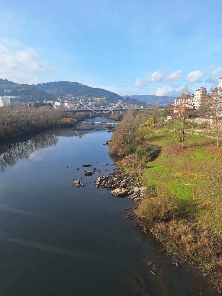 Ourense a lo largo de la mañana.