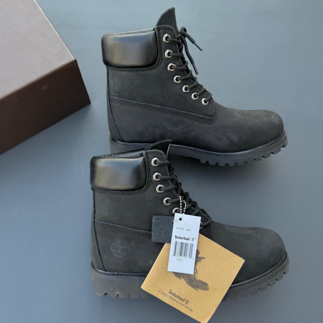 Dream_online_Tz's tweet photo. Genuine leather Timberland 🥾 
.
Size 40-45
.
Bei: 100,000/=
.
Njoo Whatsapp Chap ☎️: 0743931620
.
@MiriamMkanaka @anuskills3 @INFLUENCERjr @Adventure_36 @chapo255 @ALugandu @McinikaWaLamar @Mrsdaviee @YourFrenchFry @KingPablotz https://t.co/QFIOysOWKq