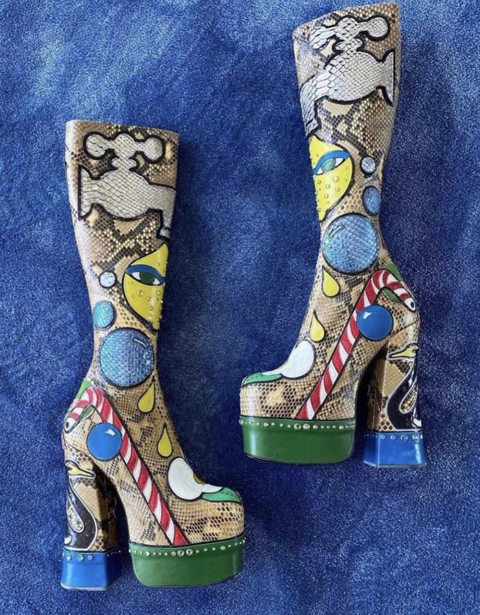 JTeaSupremacy's tweet image. JT wearing the Marc Jacobs x Julie Verhoeven "Dripping Lemons" SS17 boots.