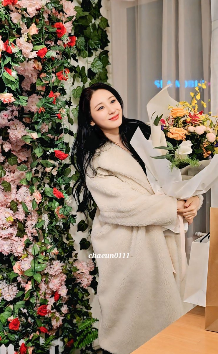 260110 생일카페(카페 봄)

HBD 곤듀님😉

#이채연 #LEECHAEYEON