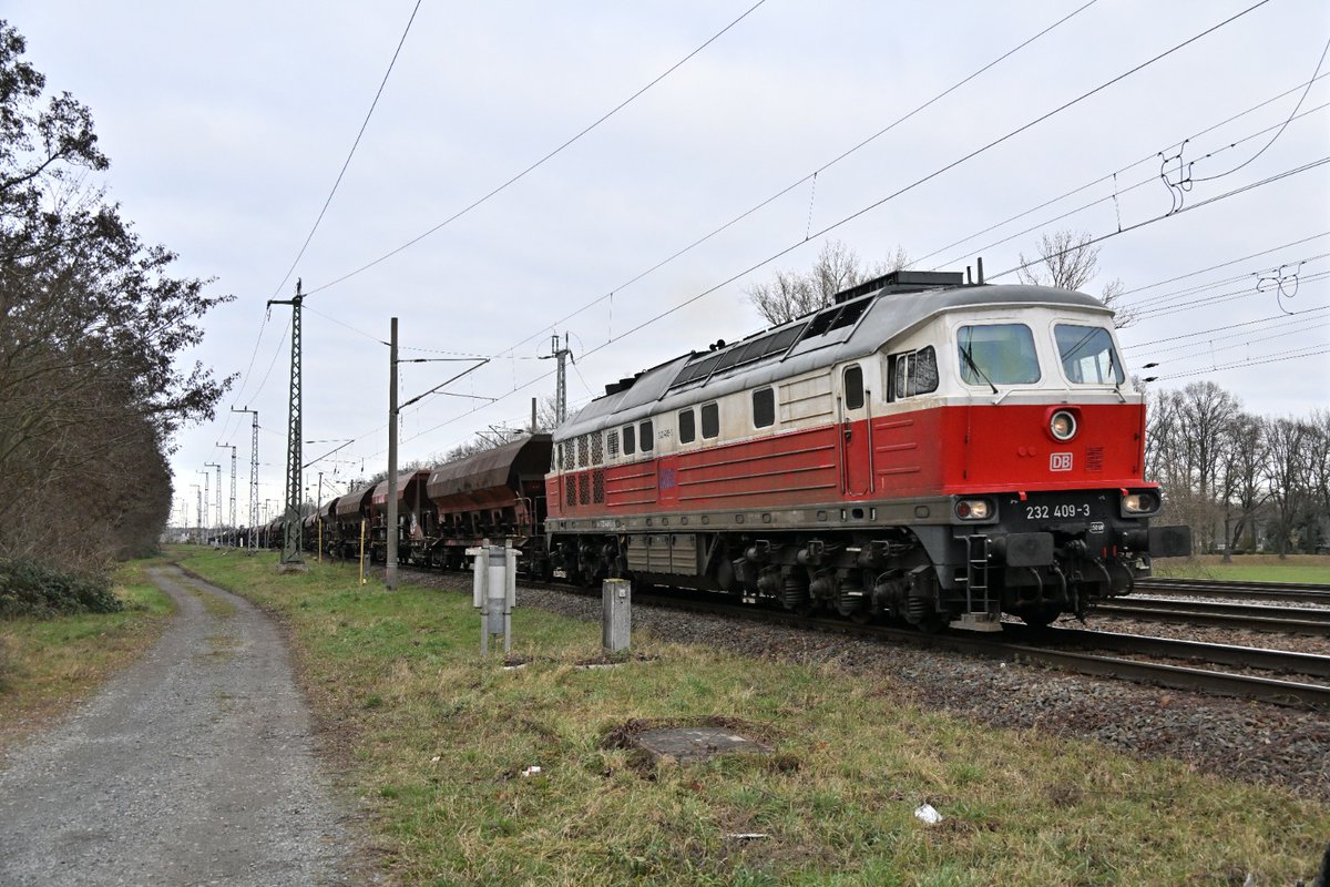 jordasso1's tweet image. Os deixo una preciosa #ludmilla  #dieselpower @DB_Cargo amb uns quants vagons tremujes de balast,deixant la linia general Berlin-Dresden, a Elsterwerda,en direcció Riesa,el passat 27/11/25