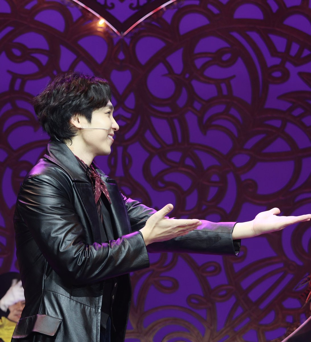 26.01.10 물랑루즈 스페셜 커튼콜데이
#이석훈 #정선아 #물랑루즈