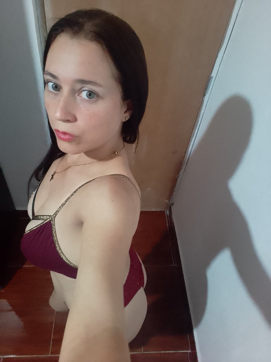 Buenos días paso por aquí a dejar una saludito.