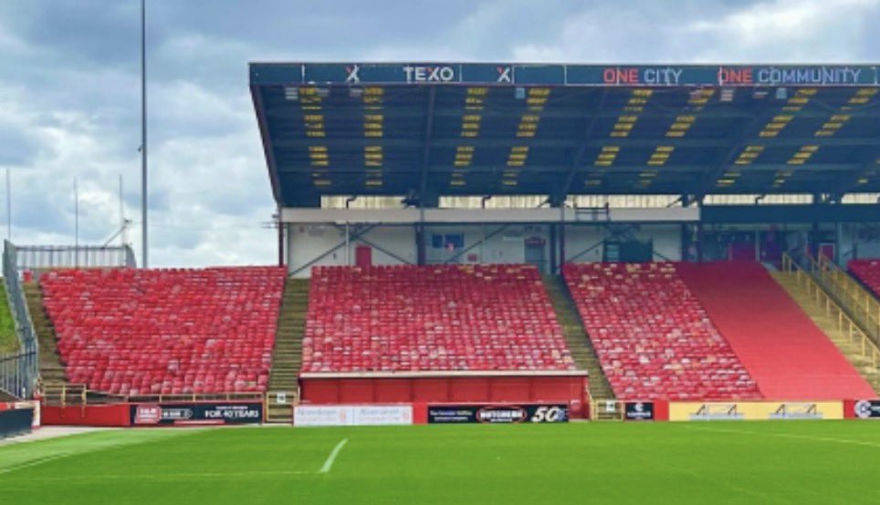 DumGallTrueBlue's tweet image. Worst away section in top flight football?

Partially exposed to the North Sea winds &amp;amp; driving rain

Metalwork for the seats is falling apart, seats porous &amp;amp; often snap, concrete crumbling on terracing &amp;amp; stairs

Porta cabin toilets &amp;amp; food kiosks …. £33 for the pleasure as well!