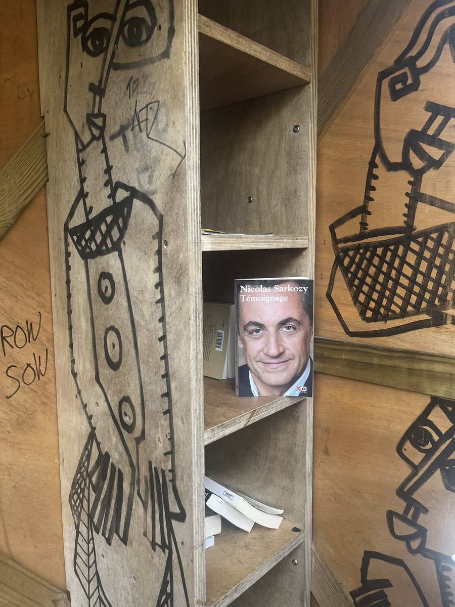 c’est quoi cette boîte à lire de con