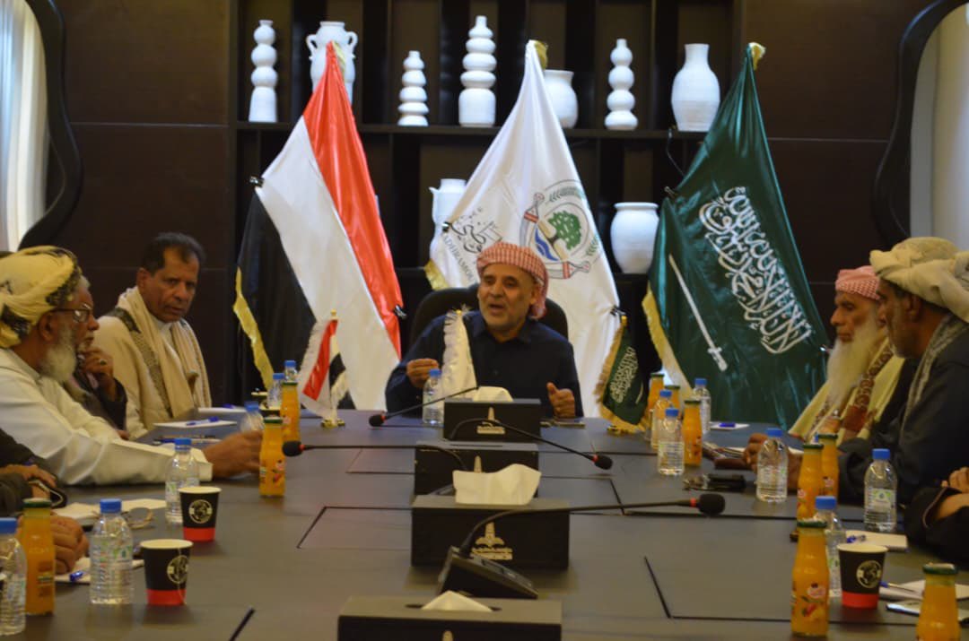 HadhramNC's tweet image. *هيئة رئاسة مجلس حضرموت الوطني تعقد اجتماعها الأول بمدينة المكلا*

المكلا / 10 يناير 2026

عُقد صباح اليوم السبت بمدينة المكلا الاجتماع الأول لهيئة رئاسة مجلس حضرموت الوطني، بحضور رئيس هيئة رئاسة الحكماء بالمجلس، الحكم عبدالله بن عجاج النهدي، وذلك ضمن خطط المجلس الهادفة إلى تعزيز…