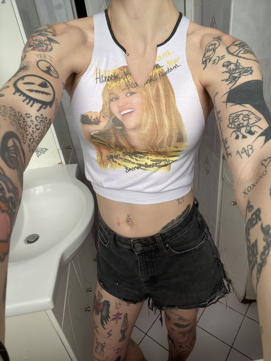 broski cut Hannah Montana shirt goes hard pal <a href="/TheMattCardona/">Matt Cardona</a>