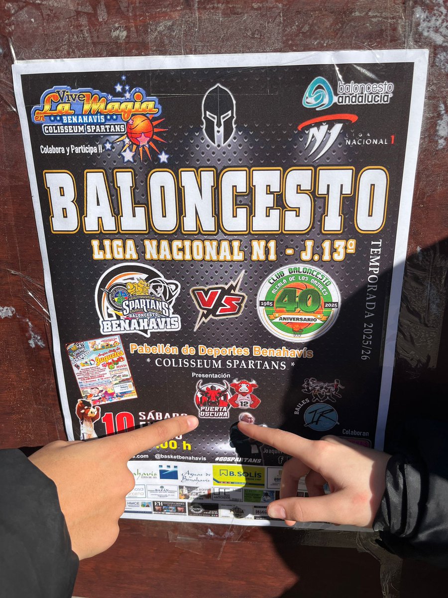 Ya se respira basket de alto nivel y hermanamiento!! <a href="/BasketBenahavis/">Baloncesto Benahavis</a>
Rondas altas del Draft disfrutando de un poco de turismo local antes de la gran cita🚩🏴
#ExodoHermanadoMareaRoja
#SiempreJuntos