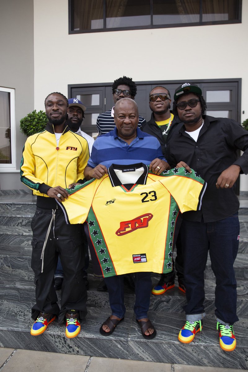 kellykurlz's tweet image. PRESIDENT @JDMahama 🇬🇭 SAID FREE THE YOUTH #FTY