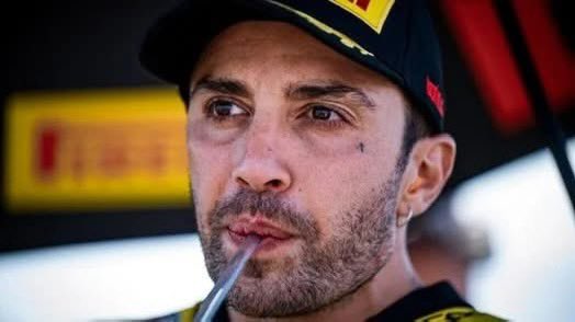 vroom_magazine's tweet image. A bitter blow for @andreaiannone29 fans. 

It appears the Italian will not test at Jerez or portimao in January meaning his first test will be in PI. 

Doesn’t bode well for the maniac! 

#WorldSBK #VroomVroom #VroomMagazine