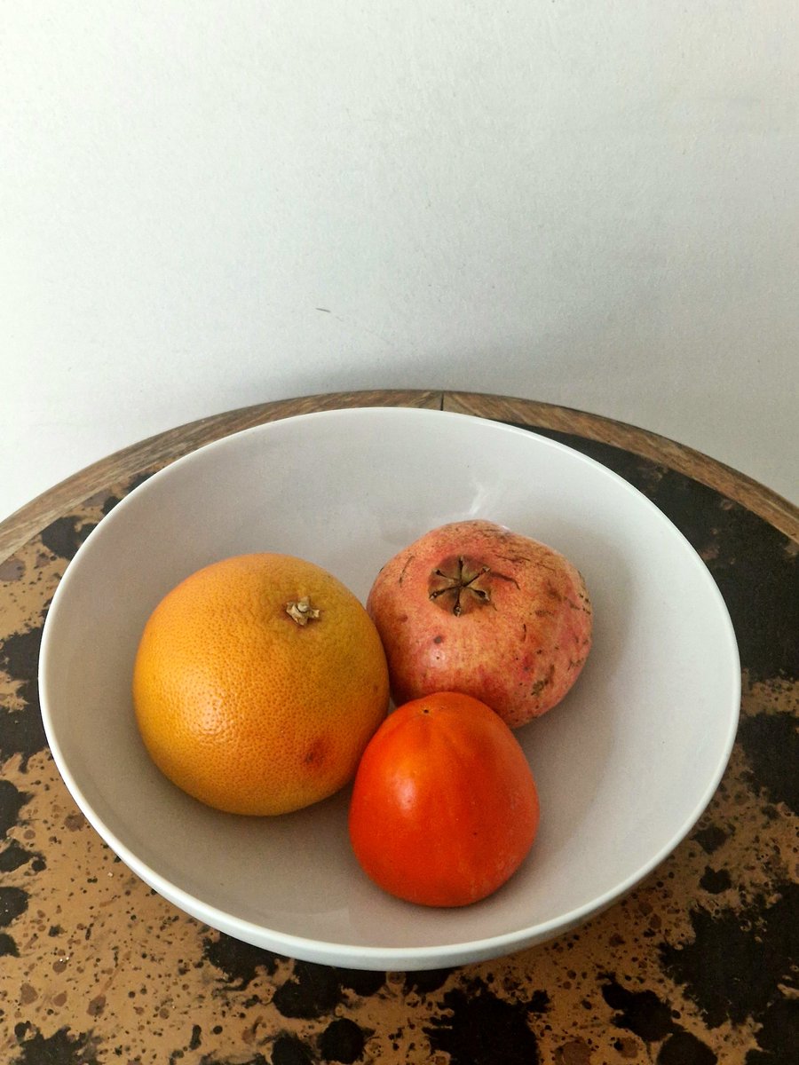 becel_maryvonne's tweet image. Fruits exotiques selon David Hamilton 
Coupe design italien 
#pamplemousse  #grenade #kaki 
#Italie #design #Italy #italia #livellara 
#Milan #milano #davidhamilton #fruitsexotiques