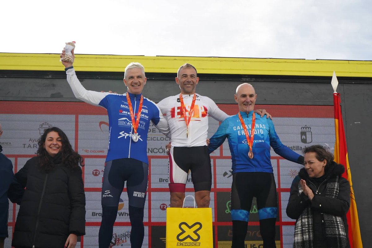 FedCantabraCiclismo tweet media