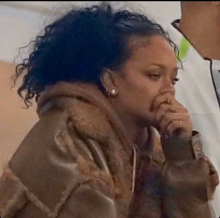 MorakinyoBrigh1's tweet image. "when I saw the shirt from far I already knew it was you"