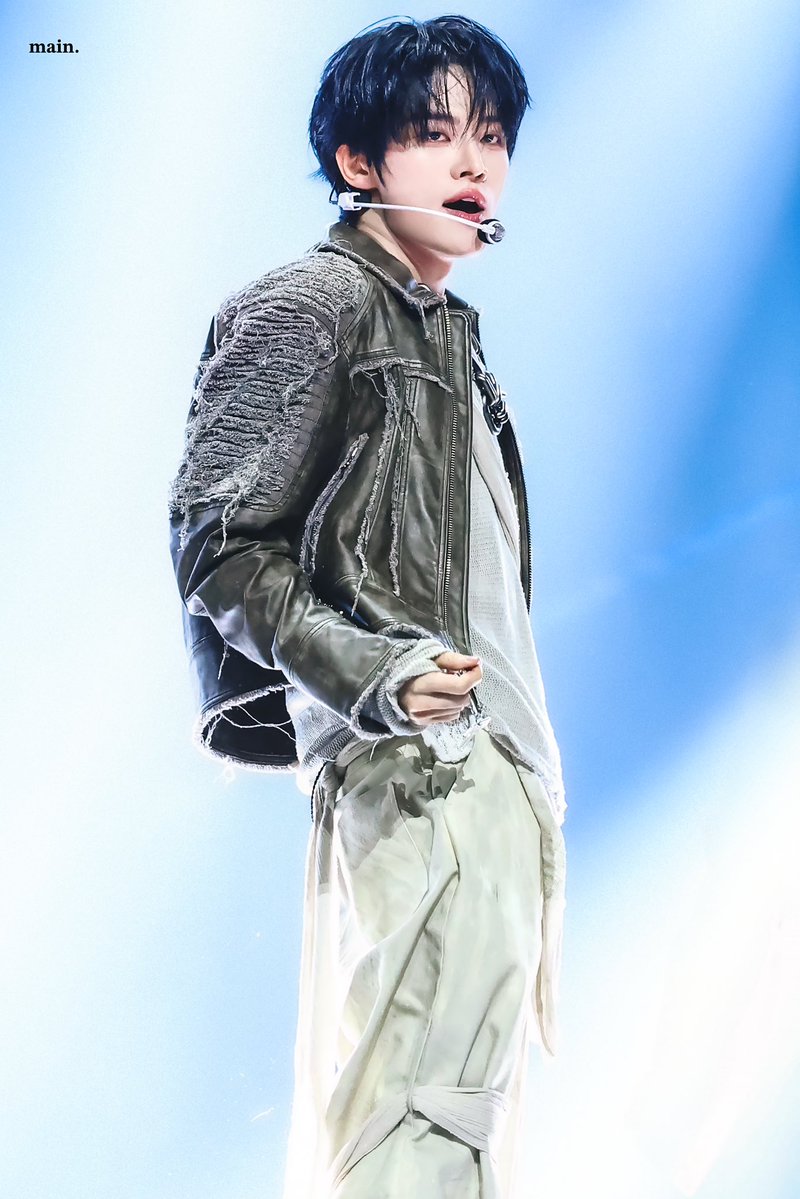 Mainlyyou1016's tweet image. 260110 골든디스크어워즈

#전민욱 #JEONMINWOOK 
#클로즈유어아이즈 #CLOSEYOUREYES 
#클유아 #CYE