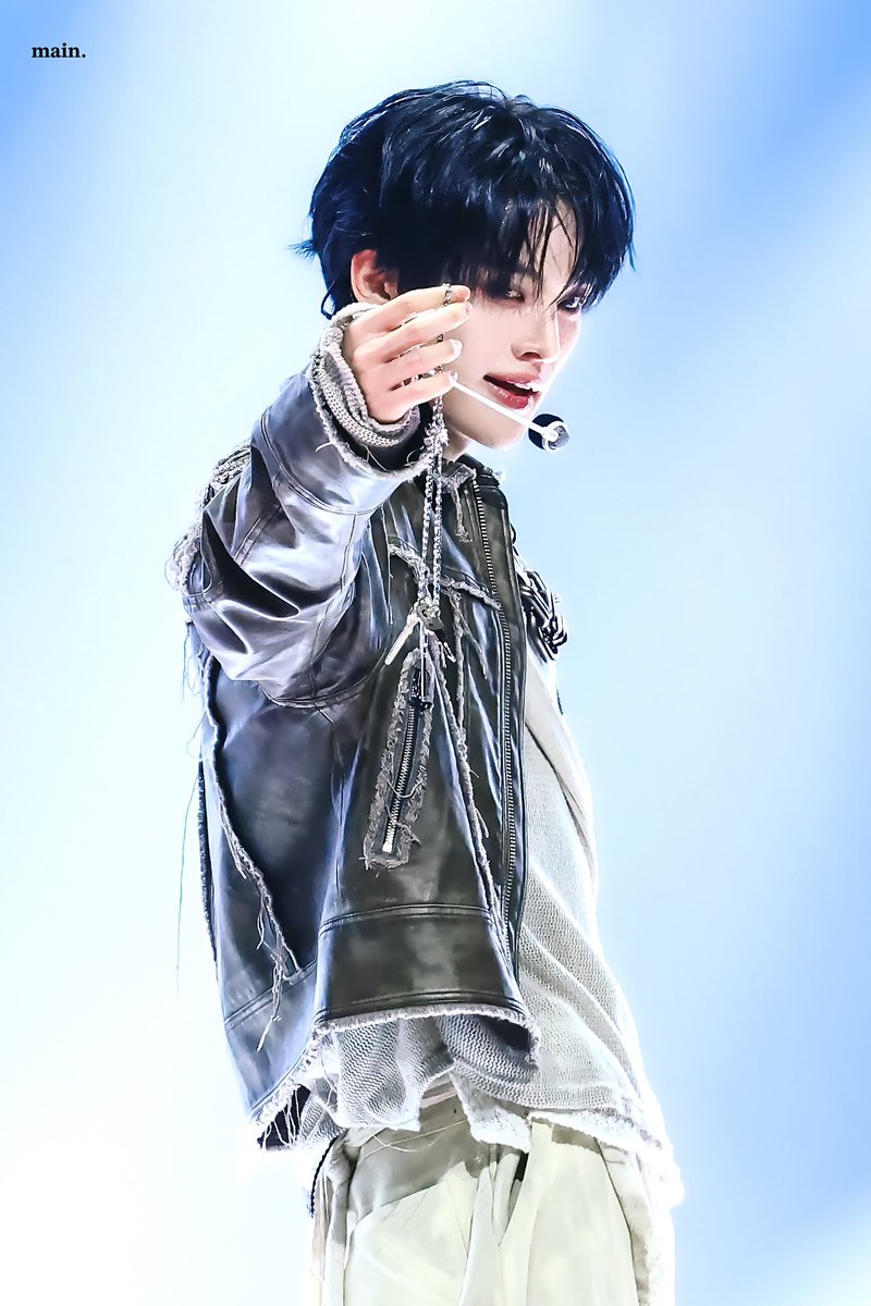 Mainlyyou1016's tweet image. 260110 골든디스크어워즈

#전민욱 #JEONMINWOOK 
#클로즈유어아이즈 #CLOSEYOUREYES 
#클유아 #CYE