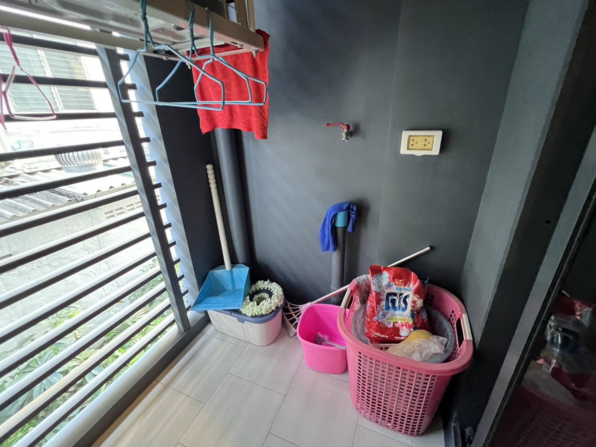 choice2110's tweet image. วันก่อนดูข่าวคุณแม่บ้านมิจจี้ในโหนกระแสแล้วอยากบอกว่ามาใช้แอพ btaskee เถอะ กุกล้ายืนยันเลยว่านางทำมาดีมากๆ นี่เรียกใช้บริการแอพนี้แทบทุกเดือน  ทำความสะอาดดีมากก ของไม่เคยหายเลย ซื่อสัตย์ จัดระเบียบห้องดีด้วยคับโผ้มมม💖🤟🏻