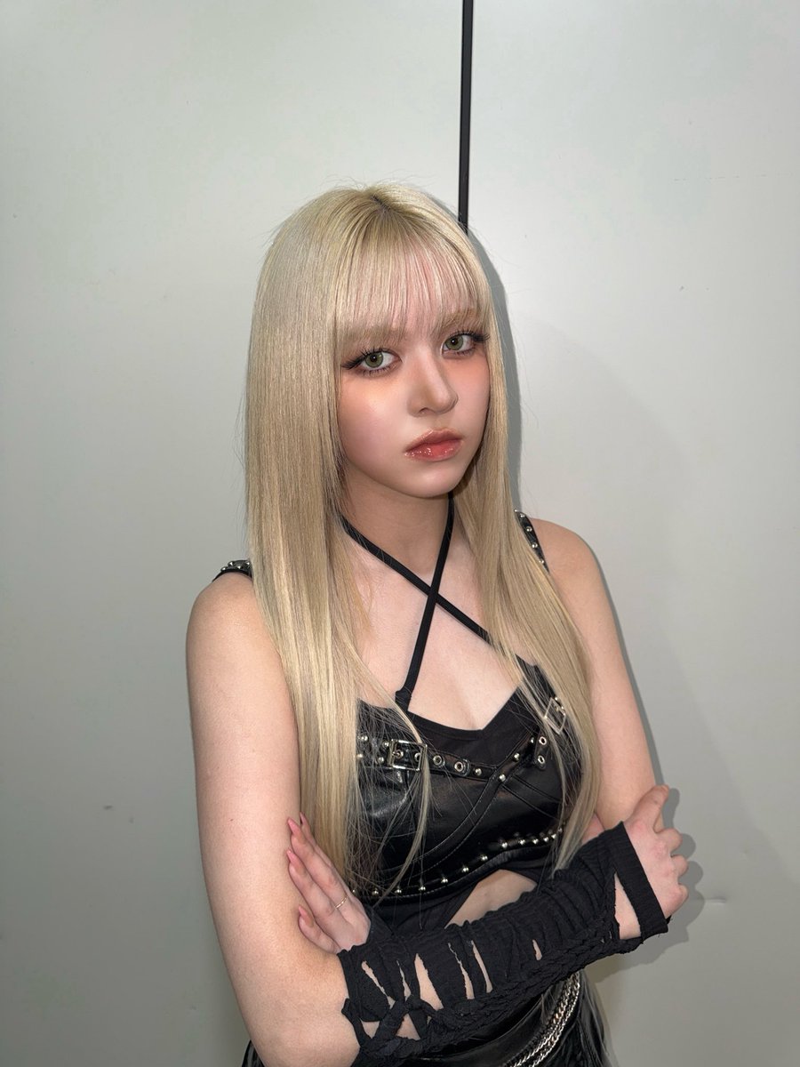 WE_NMIXX's tweet image. Butterfly 🦋 

#NMIXX #엔믹스 
#릴리 #LILY