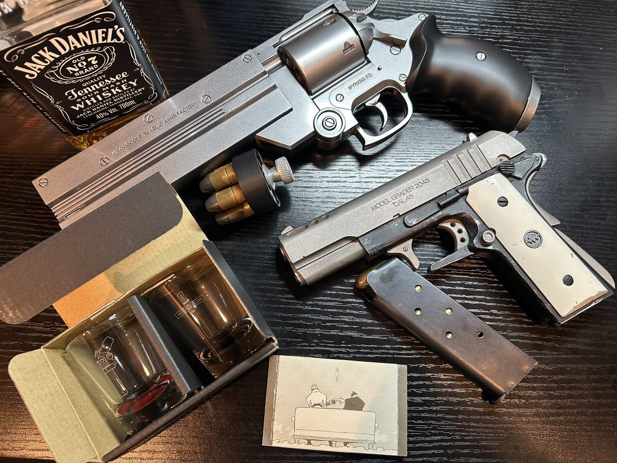 EIJI430's tweet image. 特別な日なのでとっておきのグラスを出して待機。
この作品に関わってくださった全ての方に感謝を込めて噛み締めながら視聴しよう。

#TRIGUNSTARGAZE