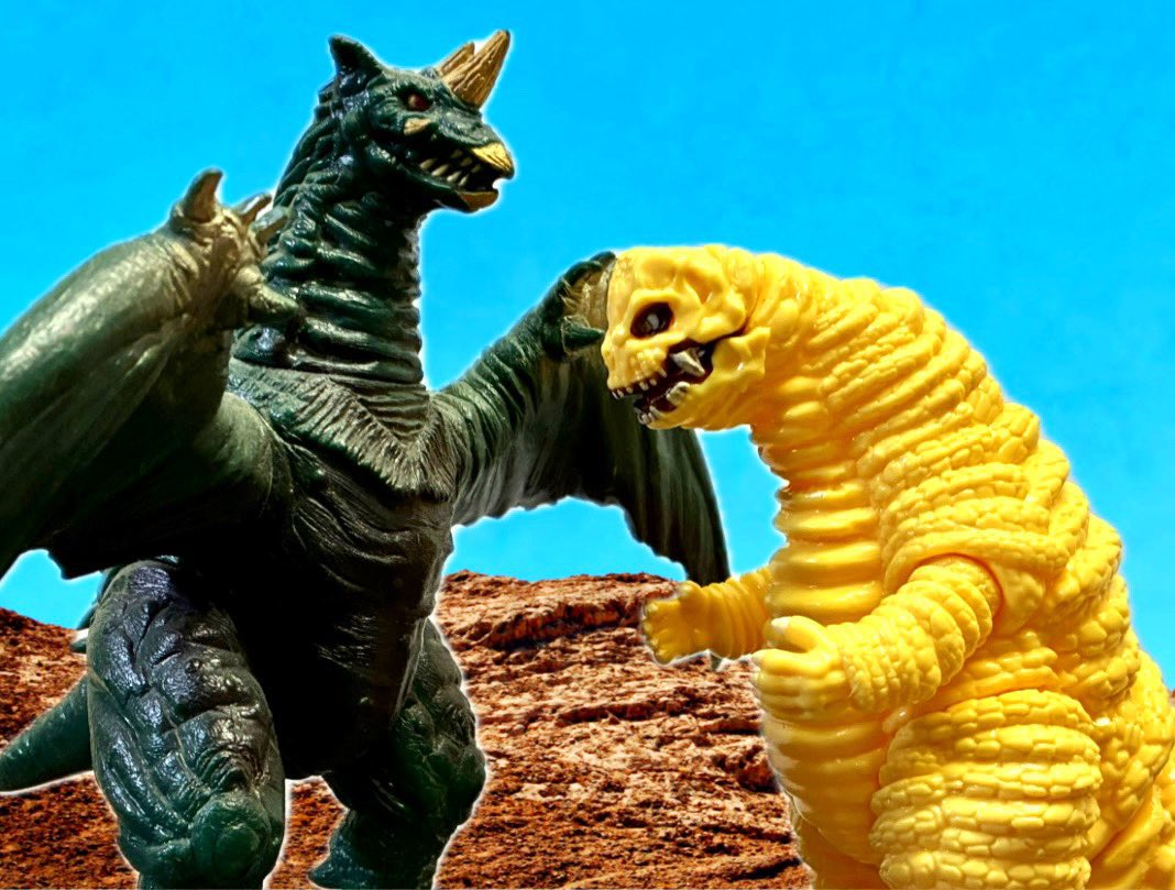 ウルトラマンパワード』に登場の「パワードレッドキング雌(制作:とっか