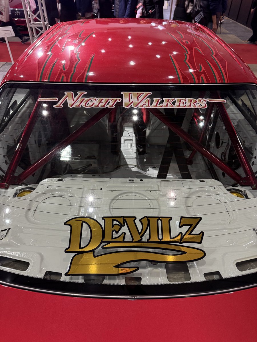 マジでカッコよかったなぁ〜
当時はこのカラーリングでナンバー付き
それに憧れもあって、GSもグラフィック入れたんだよね